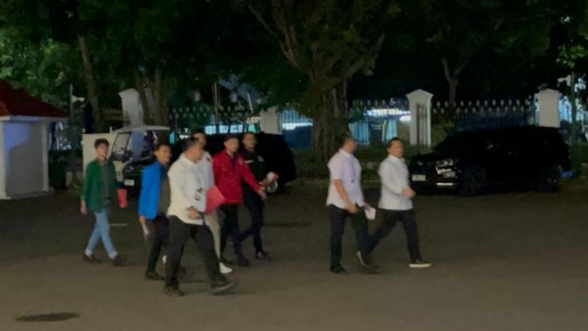 Irit Bicara Hingga Lari Tergesa, Apa Aspirasi yang Mahasiswa Bawa ke Istana?