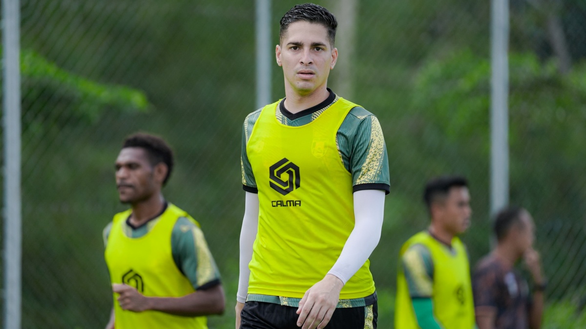 Bek Kendal Tornado FC Eks Barcelona Apungkan Motivasi Jelang Debut di Pegadaian Championsip