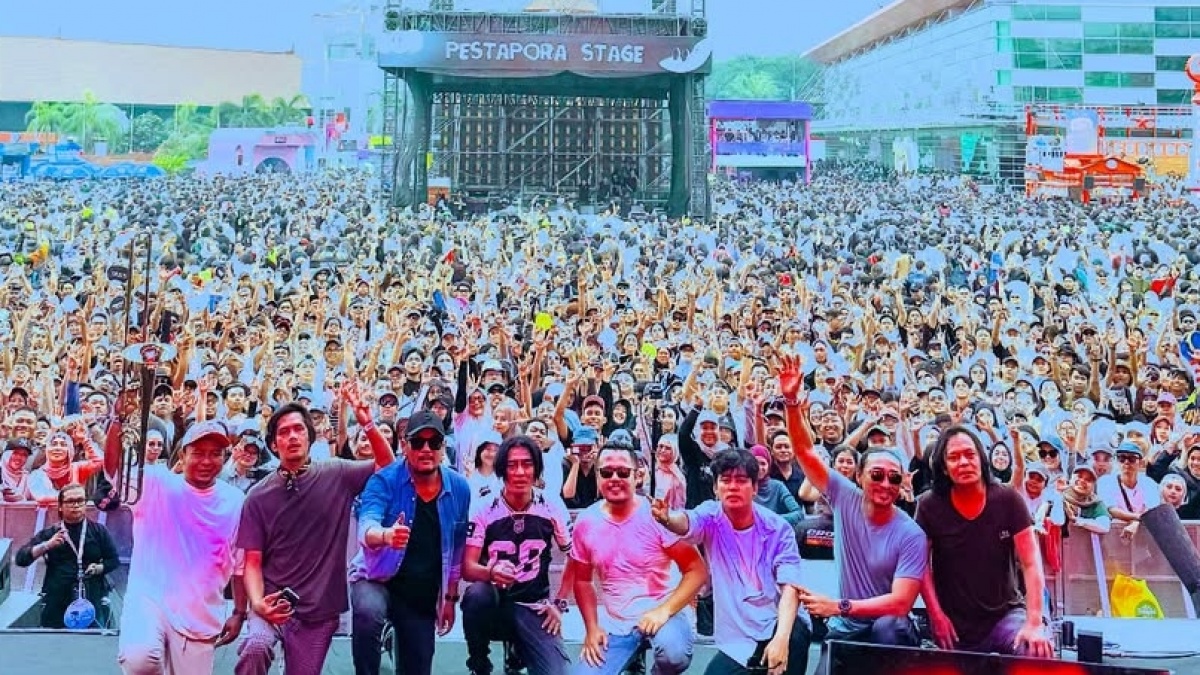 Charly Setia Band Tetap Manggung di Pestapora, Sumbang Honor untuk Korban Freeport