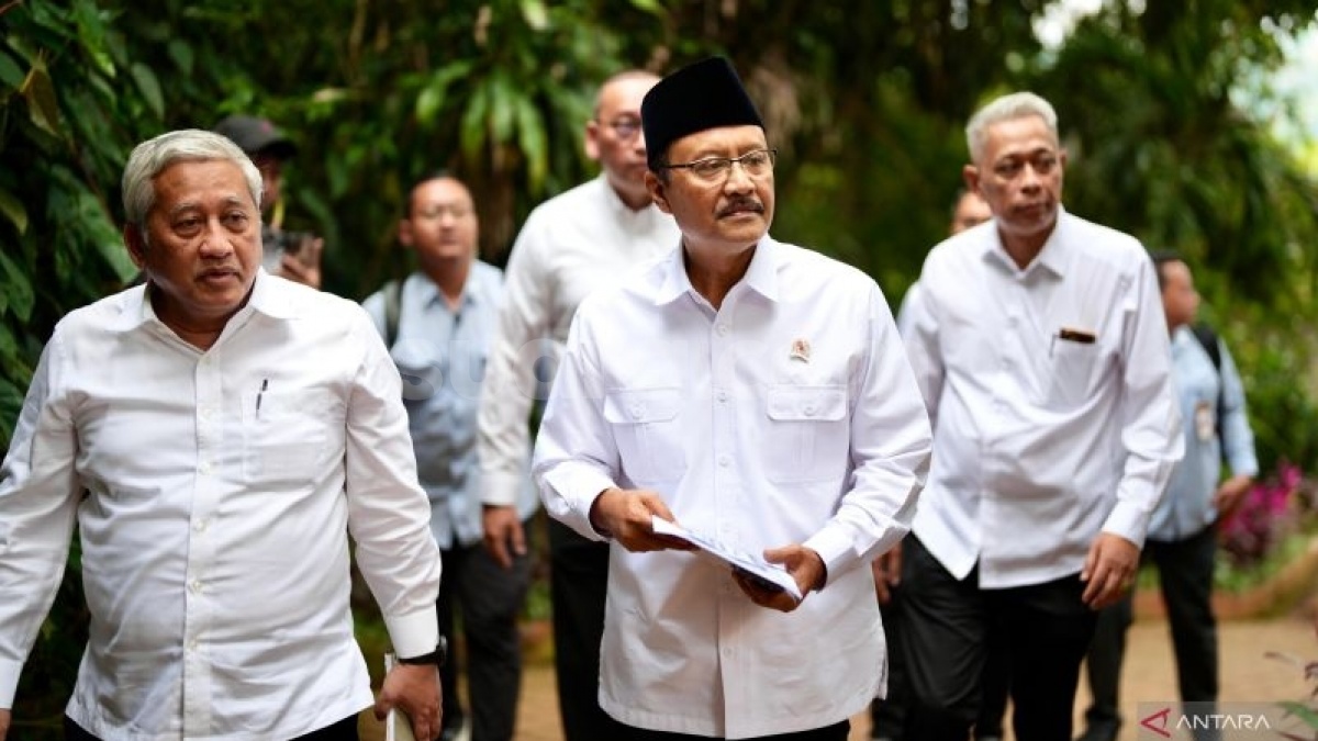 Temui Prabowo di Hambalang, Mensos Gus Ipul Beberkan Arahan Penting untuk Program Sekolah Rakyat
