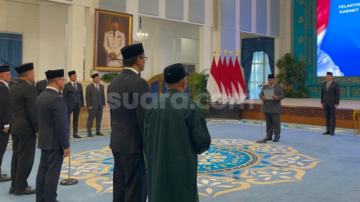 Teka-teki Menko Polkam Baru: Nama Mahfud MD hingga Letjen Purn. Djamari Chaniago Mencuat