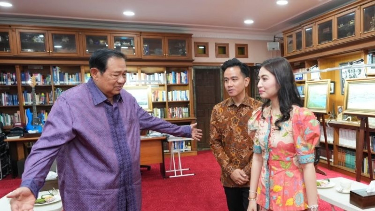 Ajak Selvi Ananda ke Cikeas, Wapres Gibran Beri Surprise Ultah ke SBY?
