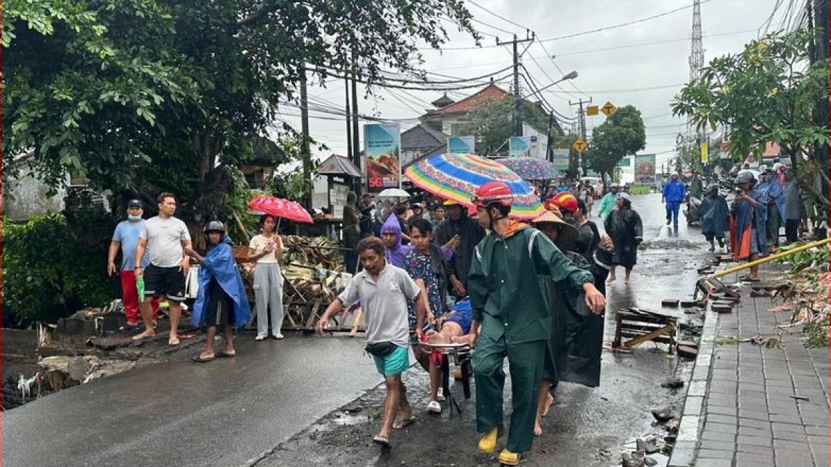 Cerita Malang Pasutri Yang Jadi Korban Banjir di Bali, Sempat Telepon Anak Jam 4 Pagi
