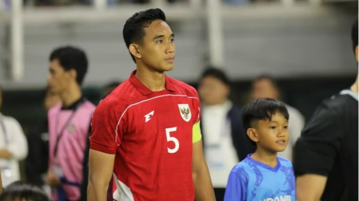 Bak Langit dan Bumi, Beda Reaksi Rizky Ridho Saat Shin Tae-yong vs Patrick Kluivert Dipecat