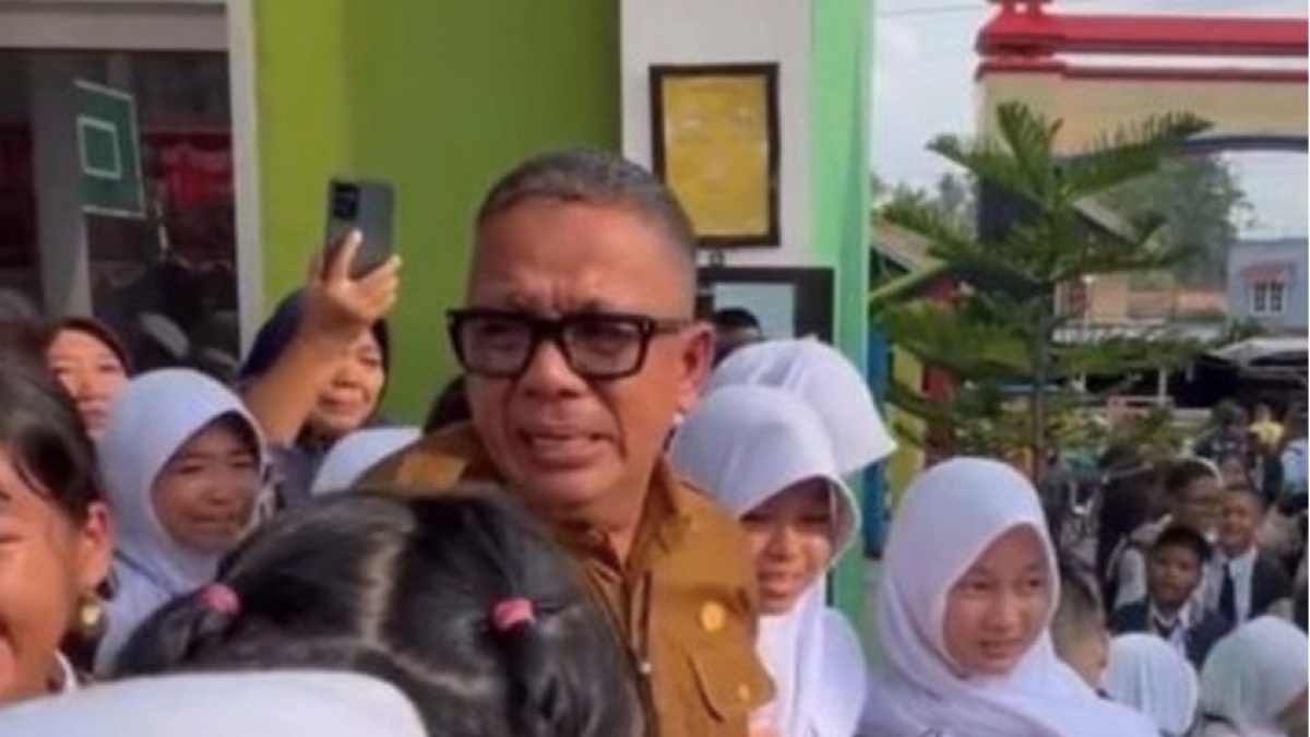 Kepala Sekolah di Prabumulih Sempat Dicopot Gegara Tegur Anak Pejabat Bawa Mobil ke Sekolah