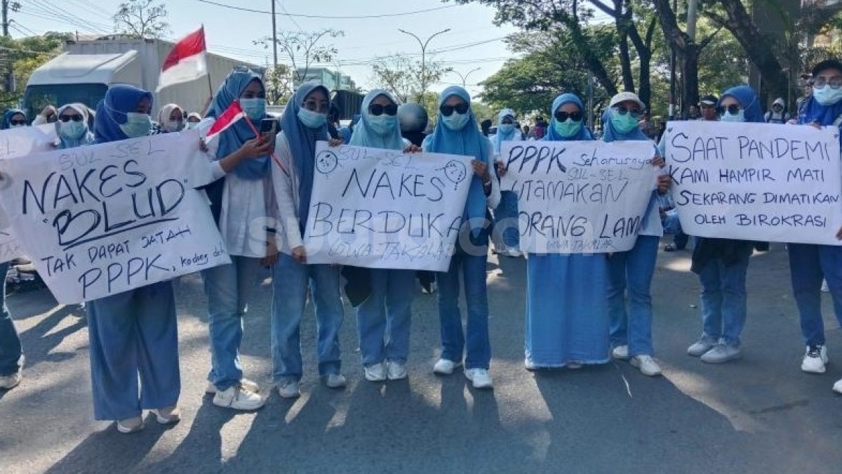 DPR Desak Nakes PPPK Diangkat PNS 2027! Termasuk Perhatikan Nasib Sopir Ambulans