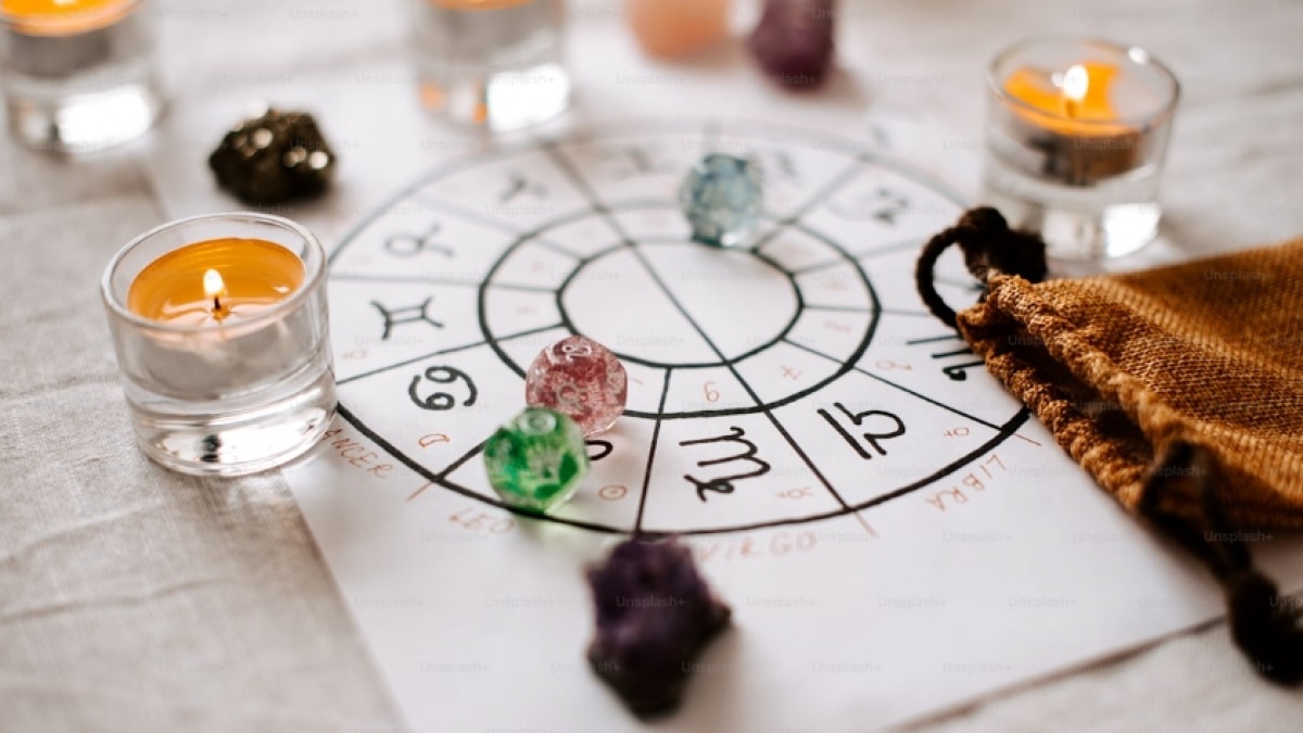 Ramalan Zodiak 17 Oktober 2025: Panduan Lengkap Asmara, Karier & Angka Keberuntungan