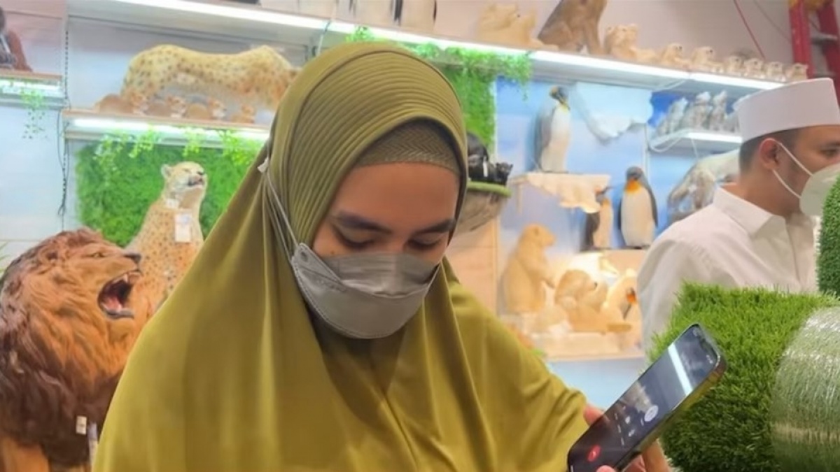Kartika Putri Bela Habib Usman yang Sebut Ngidam Sebagai Tipu Daya Setan