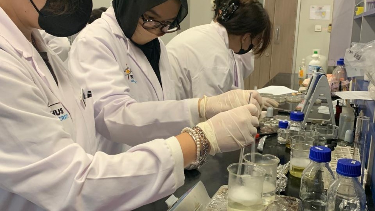 Inovasi Bioteknologi: Saat Limbah Diubah Jadi Solusi Berkelanjutan