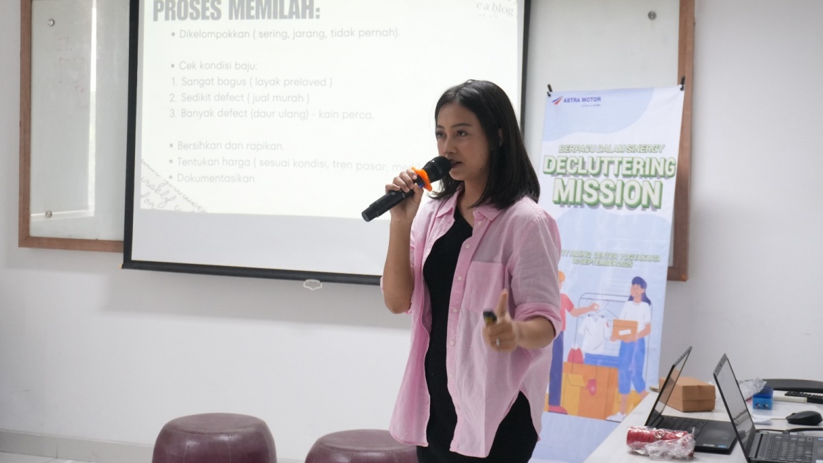 Decluttering Mission 2025, Astra Motor Yogyakarta Ajak Anak SMK 'Beresin' Lemari Jadi Cuan