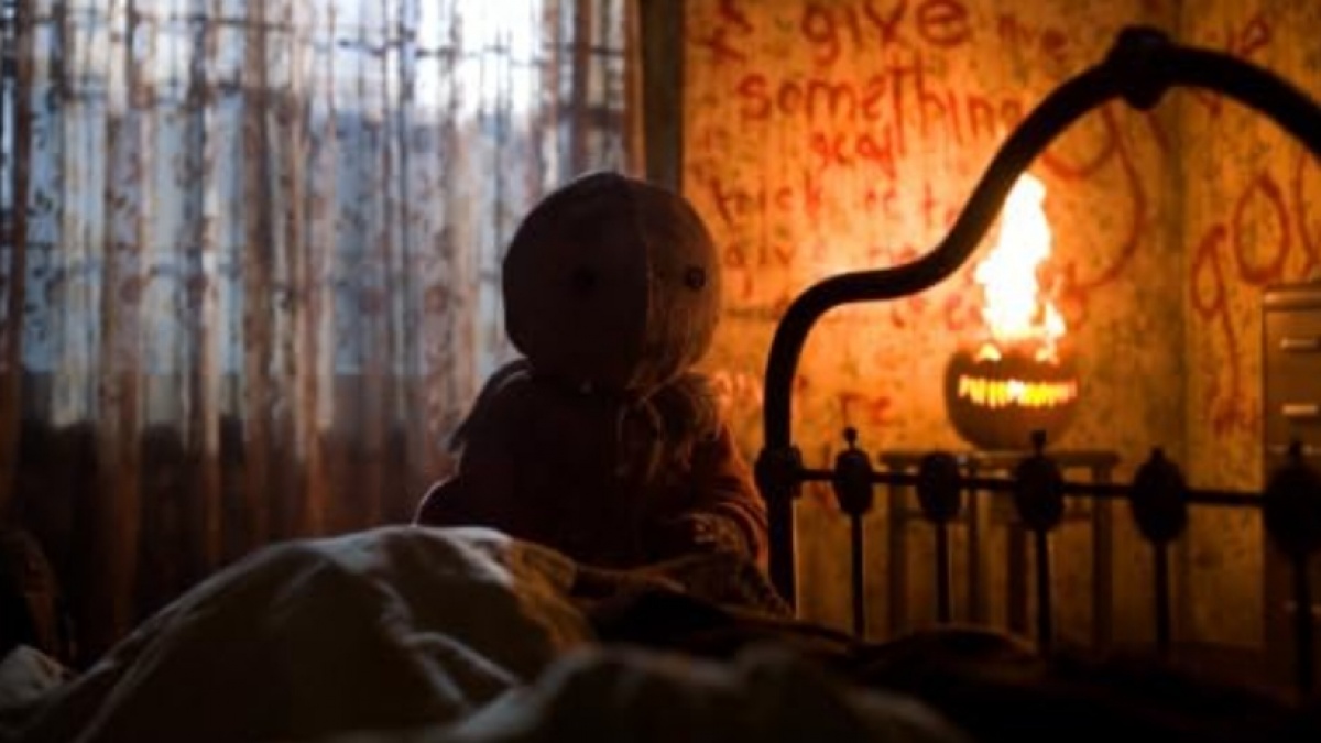 7 Rekomendasi Film Horor Berlatar Halloween