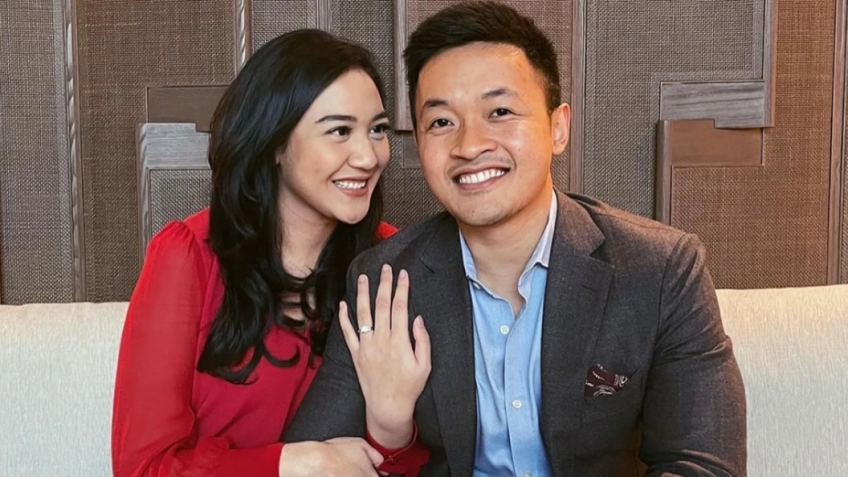 Rumah Tangga Putri Tanjung Retak? Foto Nikah Raib, Warganet Curiga Sudah Pisah