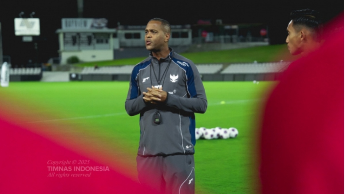Detik-detik Patrick Kluivert Ngamuk di Bench usai Timnas Indonesia Gagal Total