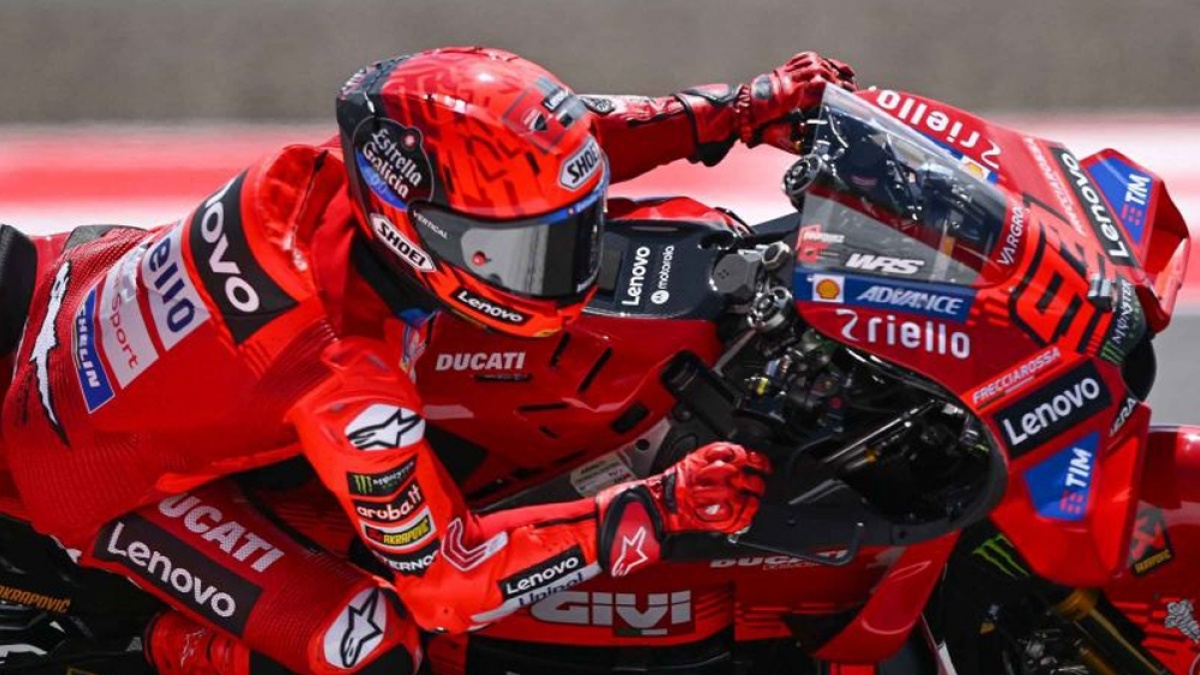 Marc Marquez dan Pecco Bagnaia Bawa Ducati Lenovo Tim Terbaik MotoGP 2025