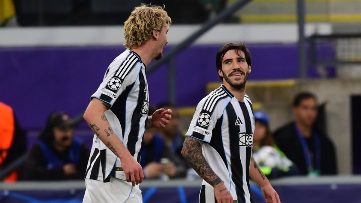 Manchester United Incar Ederson dan Sandro Tonali untuk Liga Champions, Emang Bagus?