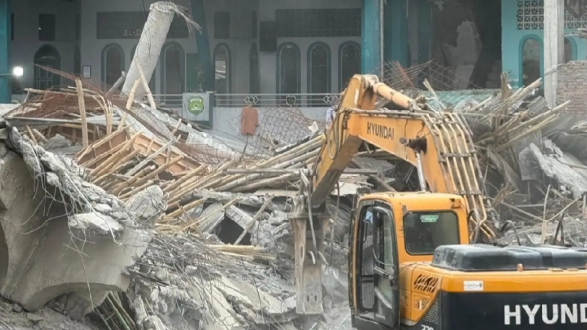 Polda Jatim Bakal Tetapkan Tersangka Usai Evakuasi Tragedi Ponpes Al Khoziny Rampung