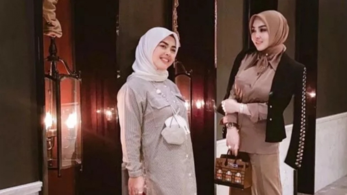 Aisyahrani Punya Bisnis Apa Saja? Adik Syahrini Diduga Comot Foto Chef Devina Hermawan