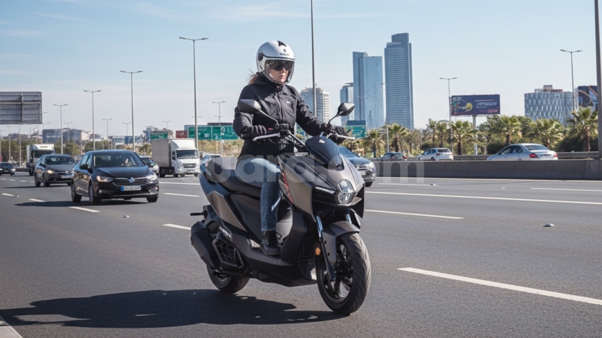 NMAX dan PCX Membosankan? Intip Pesona SYM Naga 155 dengan Desain Moge Look