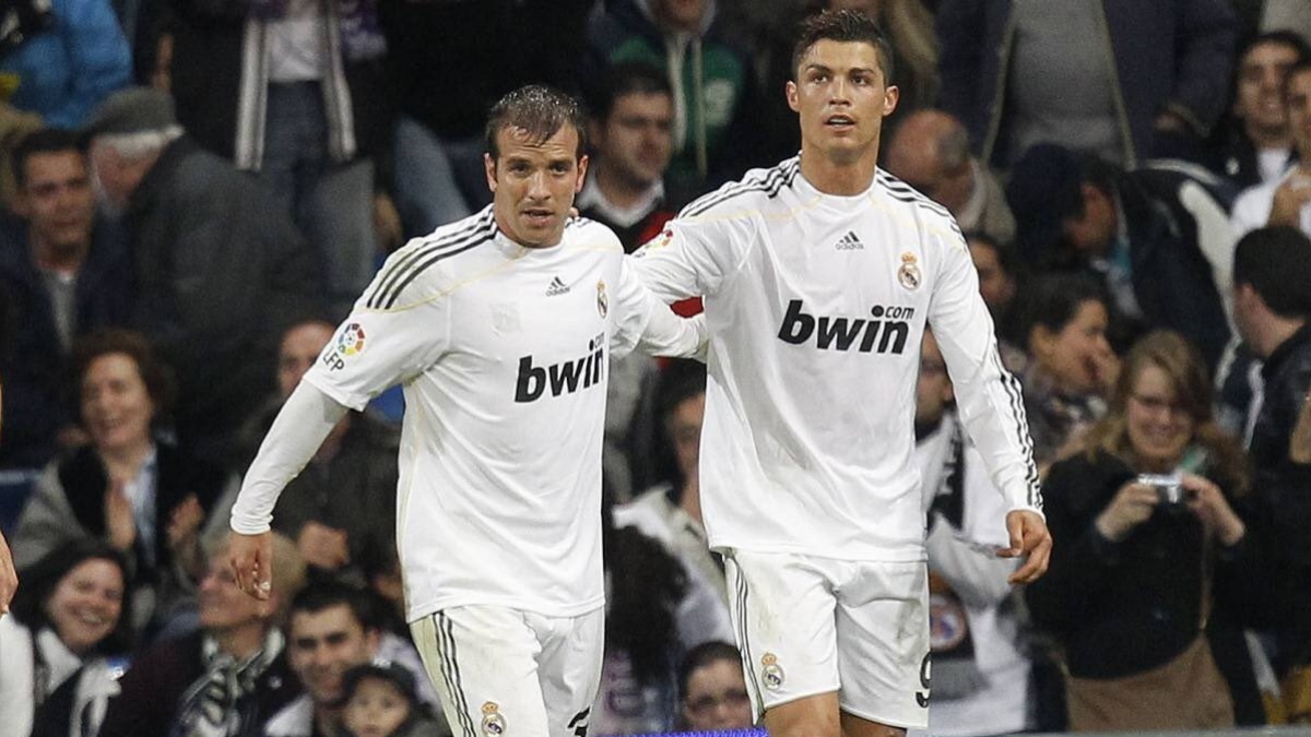 Eks Real Madrid Damprat Pemain Keturunan Indonesia: Dia Cuma Main Aman