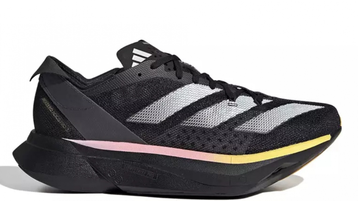 5 Rekomendasi Sepatu Adidas untuk Lari selain Adizero, Harga Lebih Terjangkau!