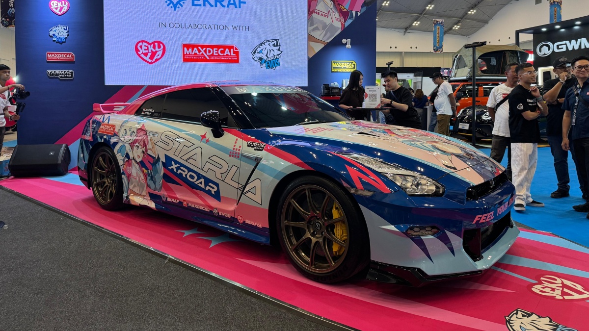 Mobil Legendaris Nissan GTR R35 Tampil Mencolok dengan Visual Anime di IMX 2025
