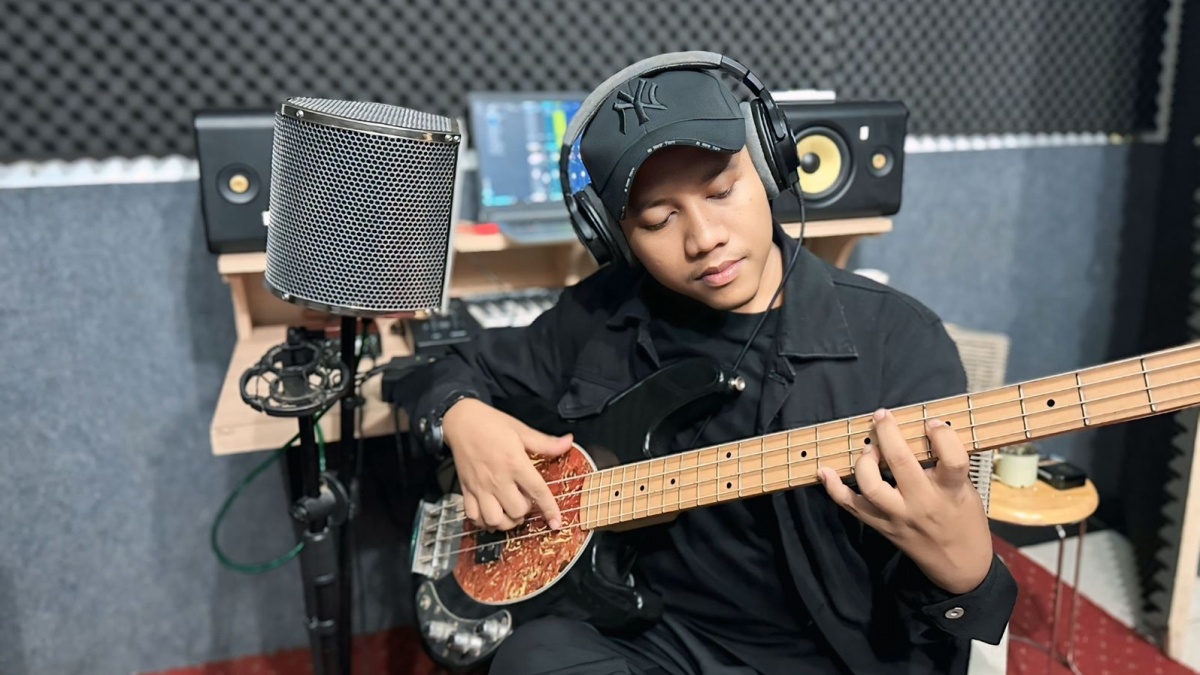 Amyn Bayu, Musisi Aceh yang Guncang Industri Musik dengan Paduan Tradisi dan Modern
