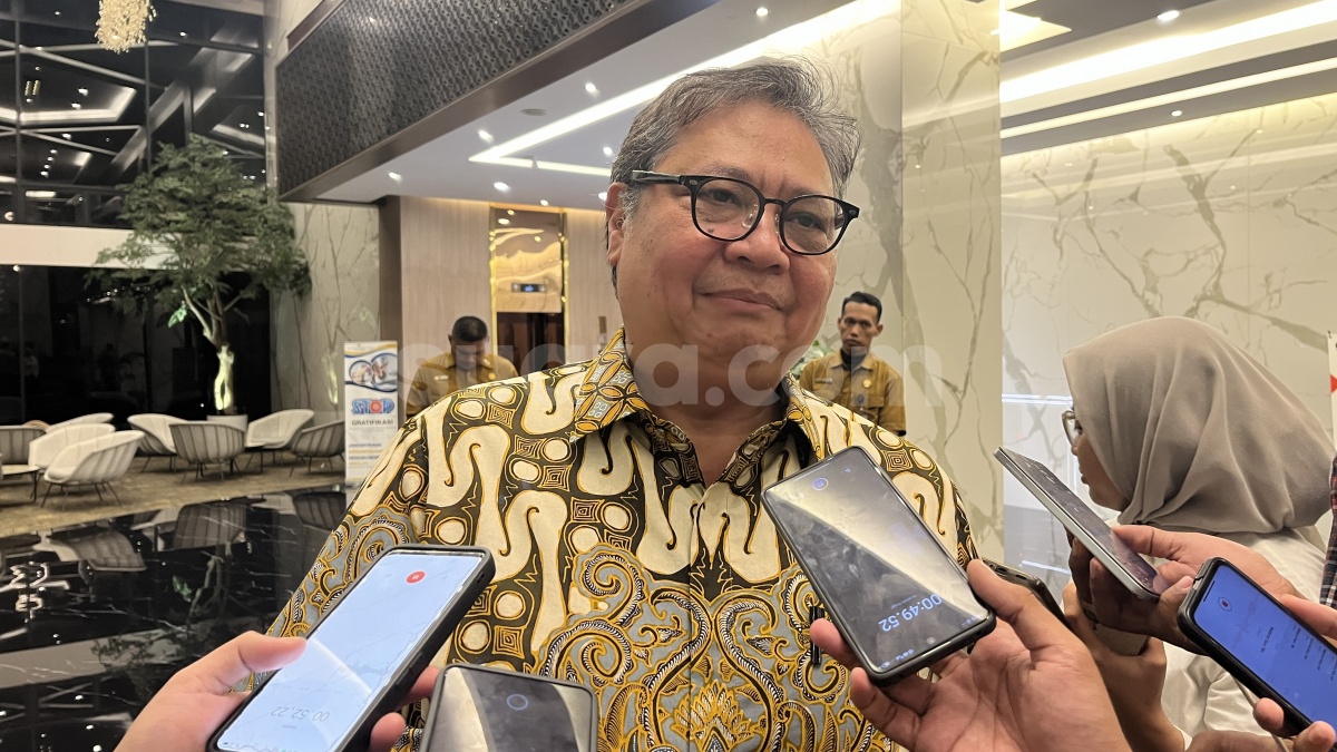 Dana JETP Rp333 Triliun Mandek, Airlangga Desak Proyek Energi Hijau Dikebut