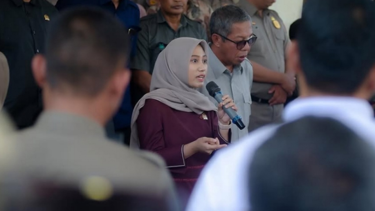Dheninda Chaerunnisa Lulusan Apa? Anggota DPRD Gorontalo Utara yang Diduga Ejek Pendemo