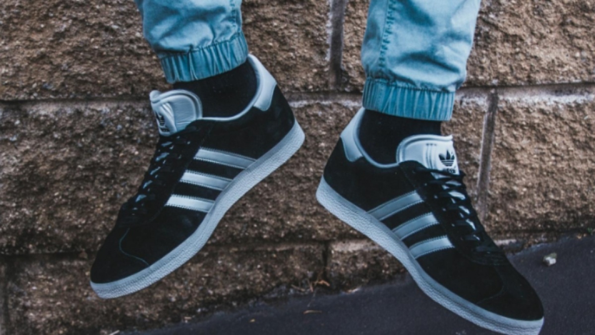 7 Pilihan Sepatu Adidas Ori Paling Murah: Nyaman Buat Nongkrong dan Kerja