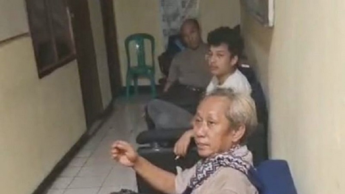 Viral! Habib Palsu di Bogor Peras Sarung Santri, Endingnya Malah Dibawa Pulang Keluarga