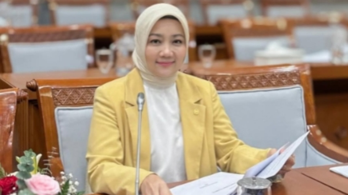 Pendidikan Atalia Praratya, Rumahnya Digeruduk Santri Usai Pernyataan Soal Ponpes Al Khoziny