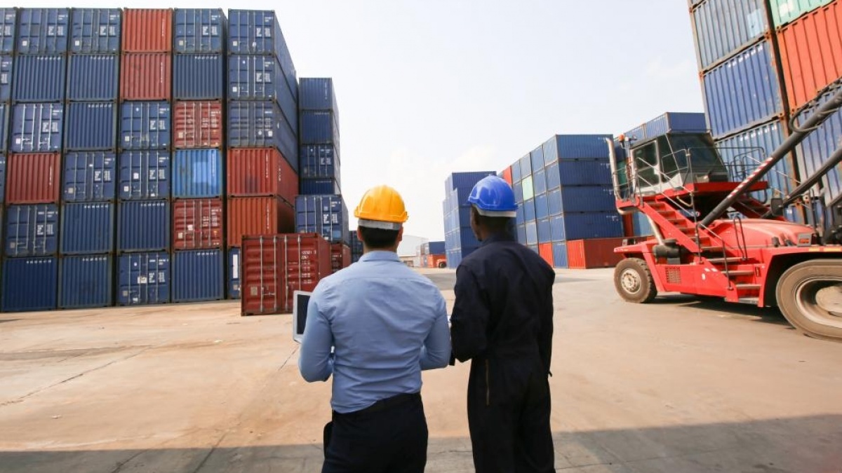 BPS: Impor RI Februari 2026 Capai Rp 355,1 Triliun, Sektor Migas Turun