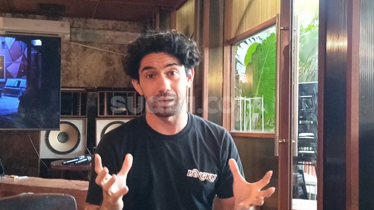 Ide Reza Rahadian Bikin Film Pangku, Ternyata dari Fenomena Warung di Pantura
