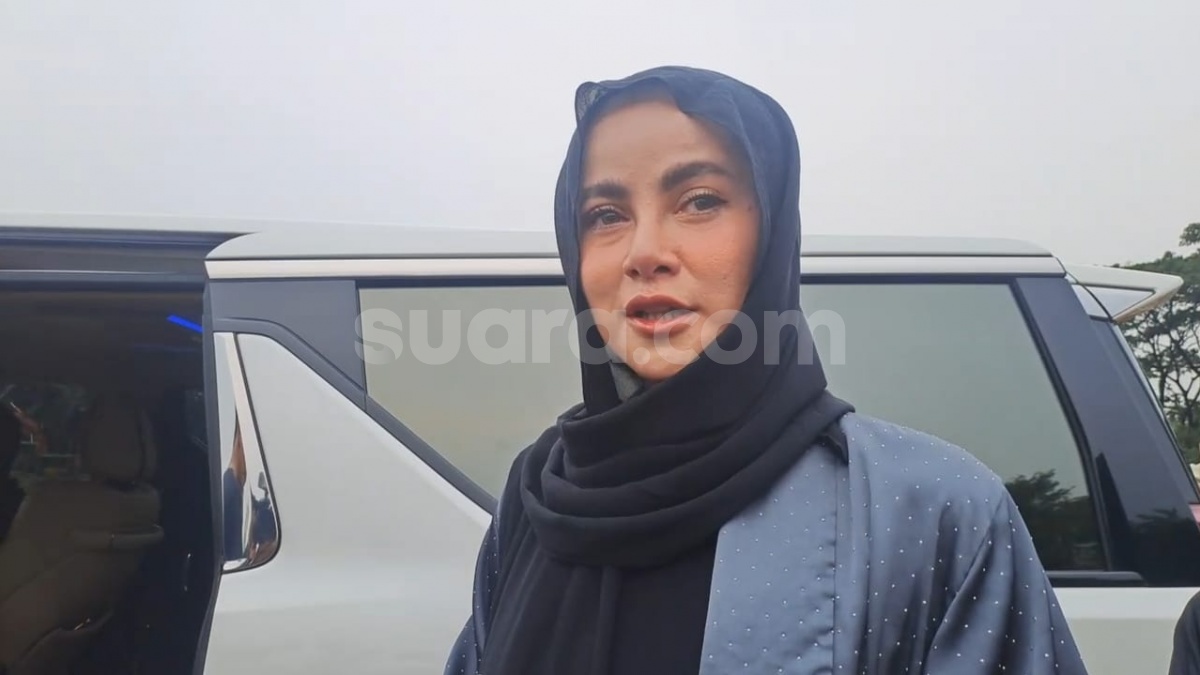Olla Ramlan Kehilangan Tempat Curhat Soal Perceraian dan Pria Usai Sang Ibu Meninggal Dunia