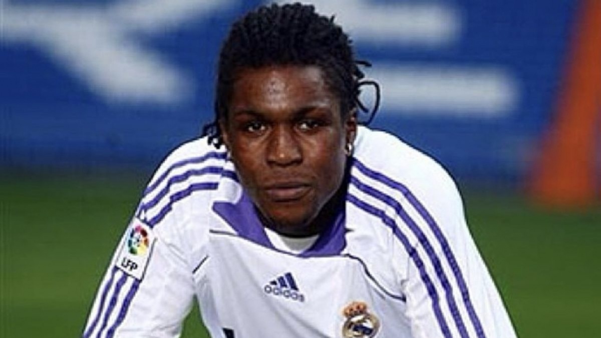 Masih Ingat Royston Drenthe? Eks Winger Real Madrid Ini Dirawat di Rumah Sakit karena Stroke