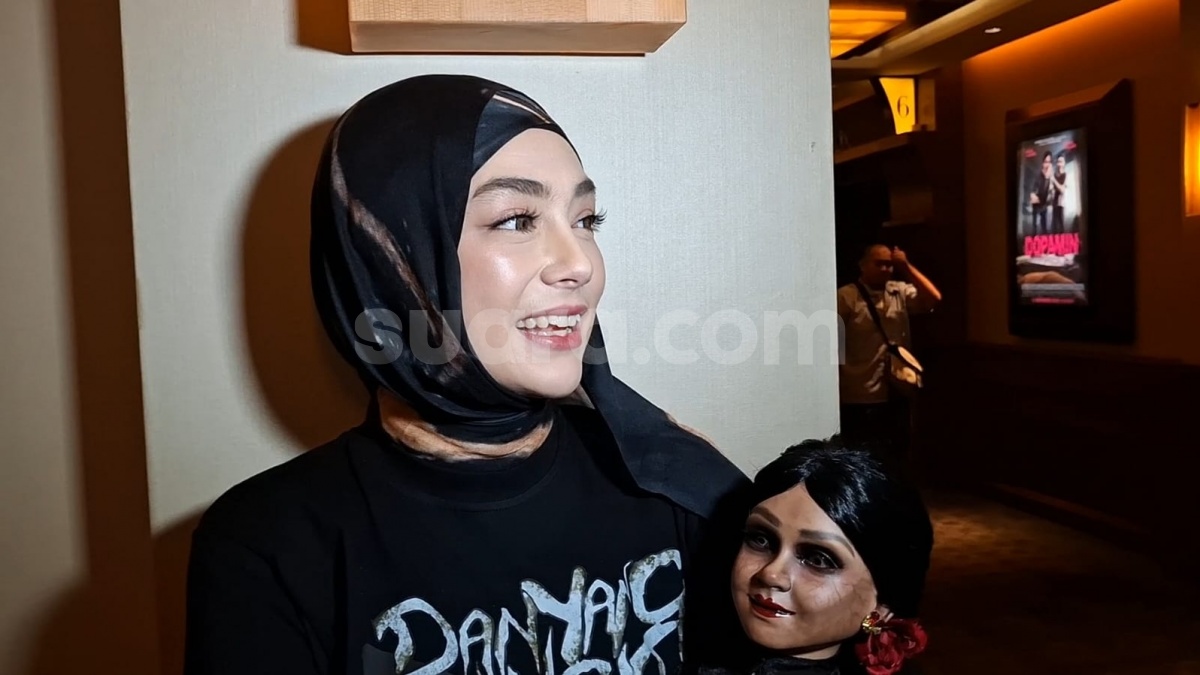Ajak Umrah, Cara Celine Evangelista Konfirmasi Anak-anaknya Muslim