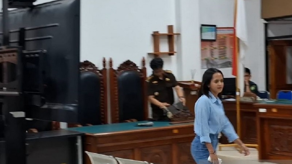 Divonis 11 Tahun Penjara, Ini Tampang Stefani, Mahasiswi Pemasok Anak untuk Eks Kapolres Ngada