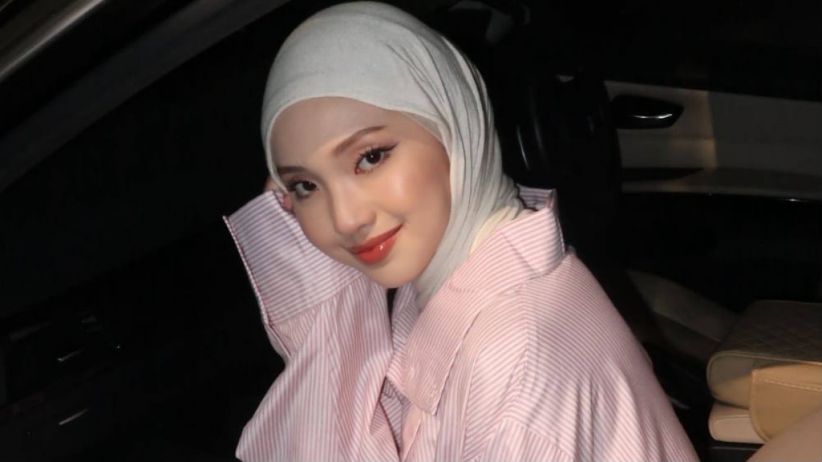 Cancel Culture Dimulai? 4 Brand Ini Memutus Kontrak Jule Imbas Isu Selingkuhi Na Daehoon