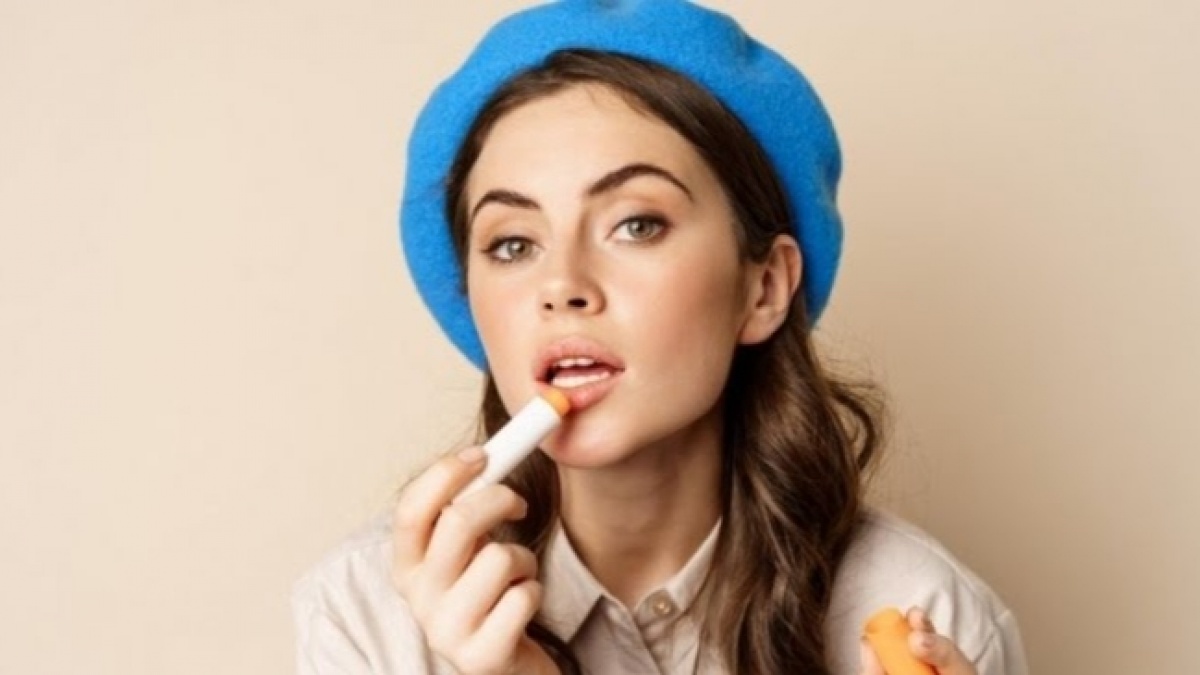 Bebas Bibir Gelap! Ini Rekomendasi 7 Lip Balm SPF yang Bikin Bibirmu Lebih Pink dan Lembap