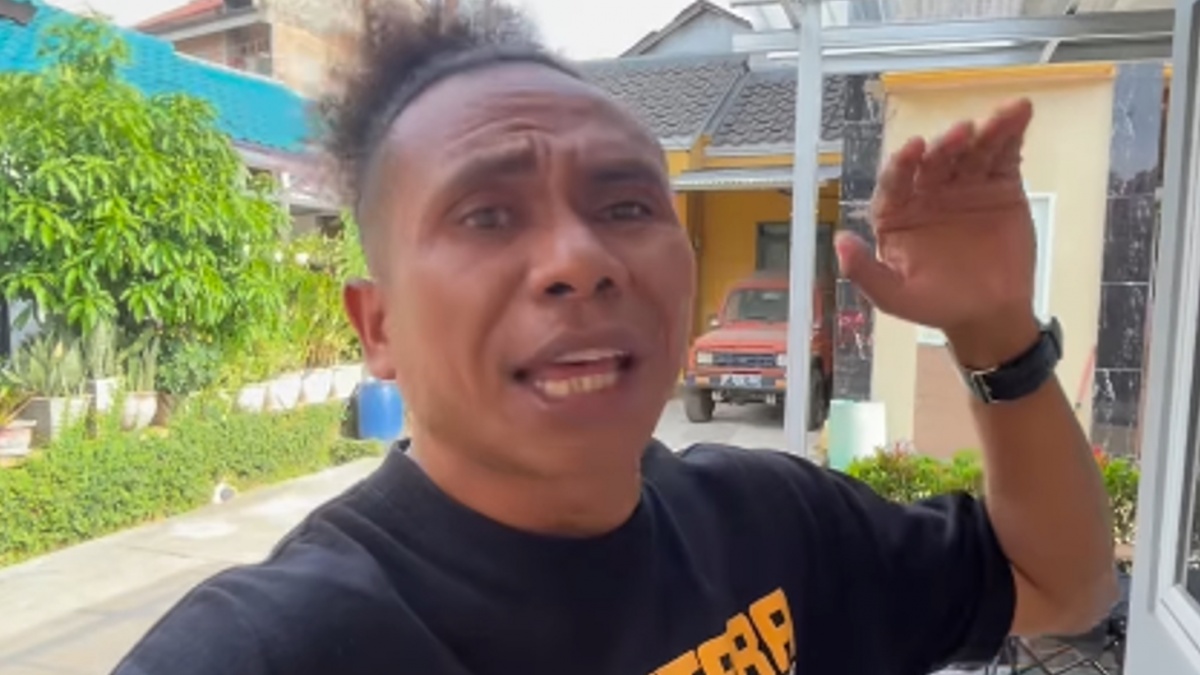 Komika Obi Mesakh Protes Pelayanan Publik di Bekasi: Masa Ngurus KTP Hilang Kuota Sehari 10 Sih
