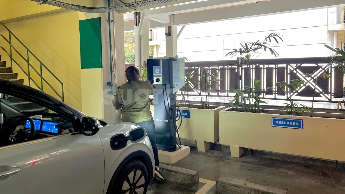 SPKLU Terra Charge Resmi Tersedia di Plaza Senayan, Bisa Charge Kendaraan Apa Saja?