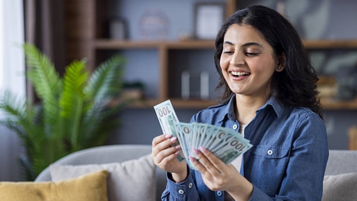 6 Zodiak Bakal Ketiban Untung dan Rezeki Tak Terduga pada 26 Agustus 2026