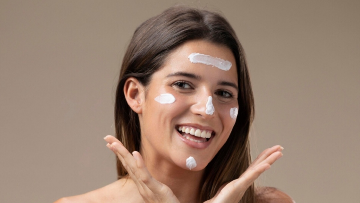 5 Sunscreen Lokal dengan Kualitas Premium untuk Cegah Penuaan Dini