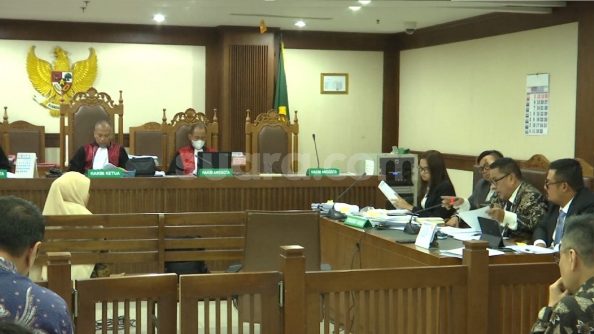 Sidang Panas MNC vs CMNP: Hotman Paris Bantah Saksi Lawan, Kesaksiannya Cuma 'Katanya-Katanya'!