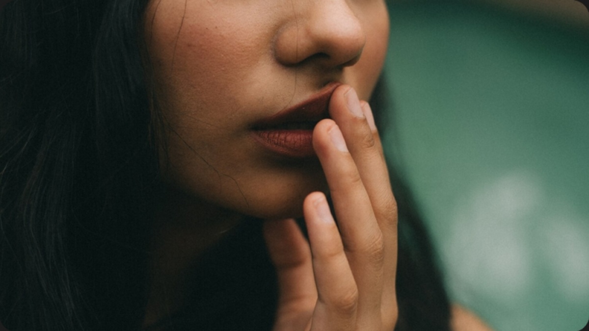 7 Serum untuk Mencerahkan Bibir Gelap, Bikin Cerah Merona Seketika
