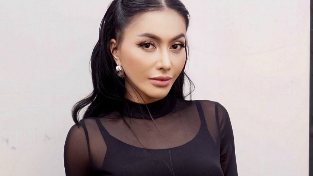 Akui Ibu Kandung Ressa Rizky Rossano, Bio Instagram Denada Jadi Sorotan