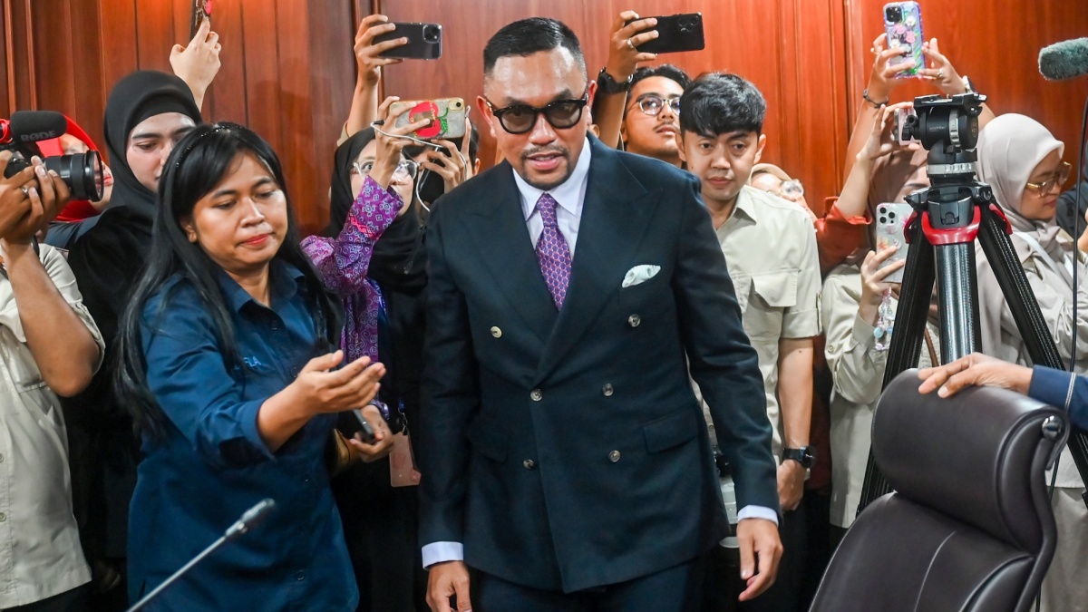 Kronologi Pemerasan Sahroni: Didatangi di DPR, Diminta Rp 300 Juta, Dijebak hingga Ditangkap!