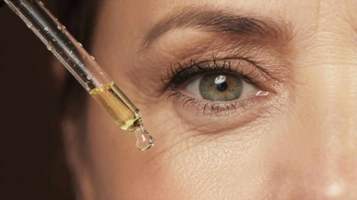 5 Serum Anti Aging Mengandung Retinol untuk Usia 40 Tahun ke Atas agar Awet Muda