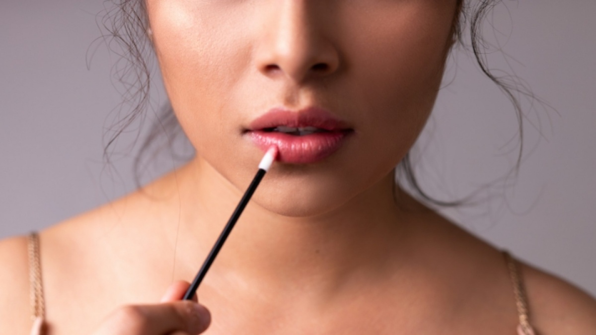 5 Lipstik Nude Lokal di Bawah Rp50 Ribu untuk Makeup Natural dan Anti Menor