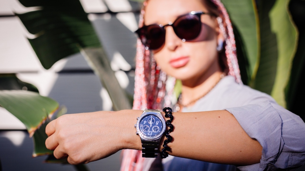 5 Jam Tangan Original Murah Ada Fitur Alarm dan Water Resistant